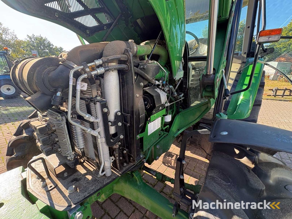 2020 John Deere 5075E met Stoll Voorlader Solid 35-18.1P