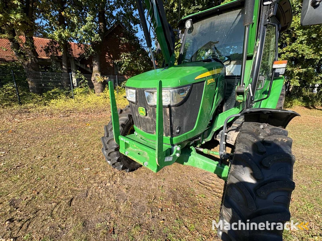 2020 John Deere 5075E met Stoll Voorlader Solid 35-18.1P