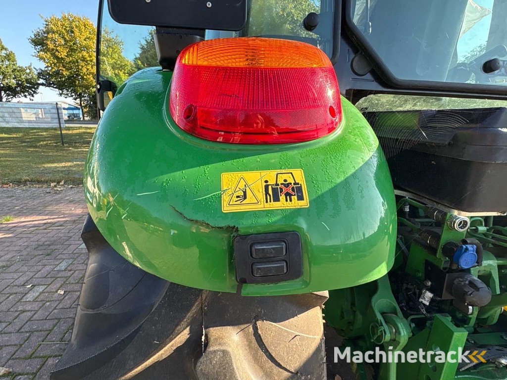 2020 John Deere 5075E met Stoll Voorlader Solid 35-18.1P