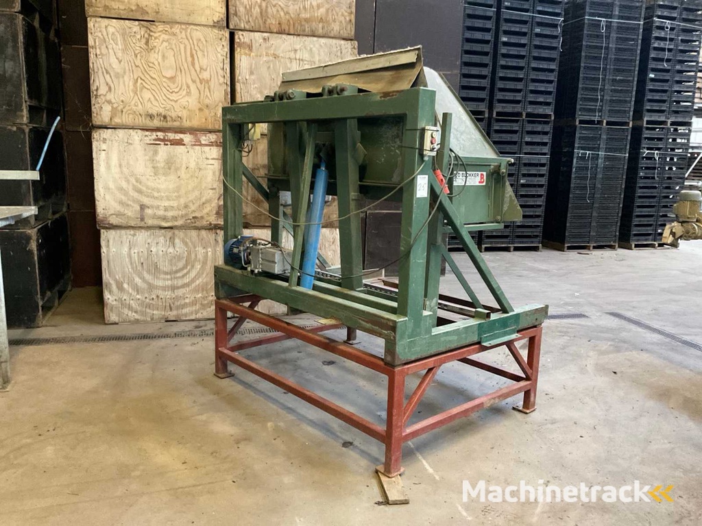 Tibo Blokker Box Turner