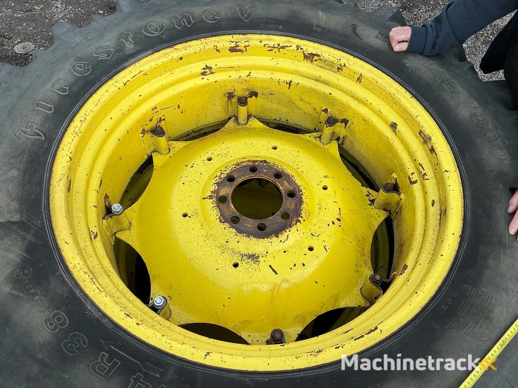 Firestone 18.4R38 Radial 7000 Reifen, Felge und Felge (2x)