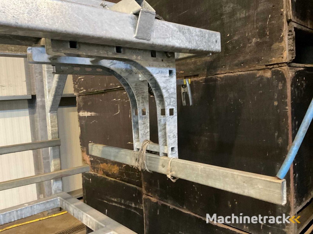 Kooy Waschanlage Transportsystem für Kisten