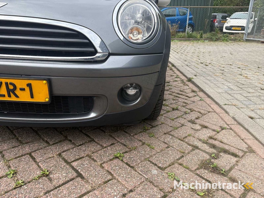 Mini Mini Clubman 1.4 One Anniv. Bus. NAP Klimaautomatik Cruise, 61-JZR-1