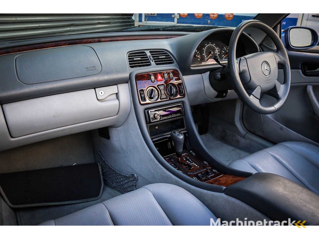 Mercedes-Benz - CLK-Klasse Cabrio - 320 Elegance S-577-GT