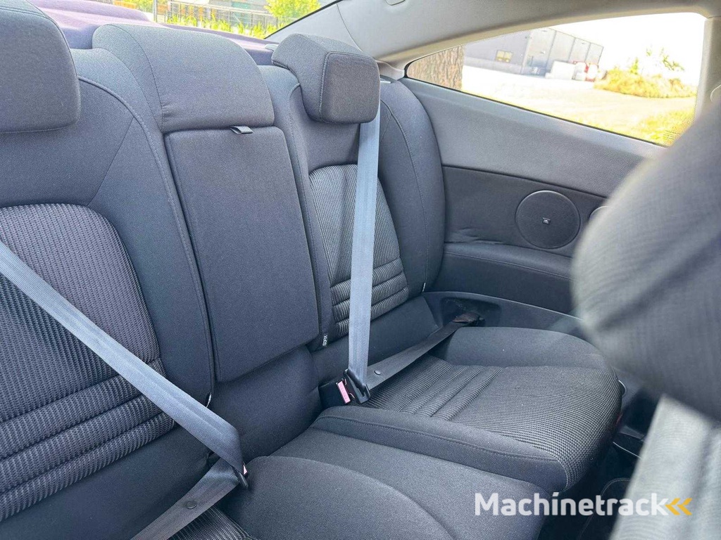 Peugeot 407 Coupe 2.2-16V Référence 95-SP-LS