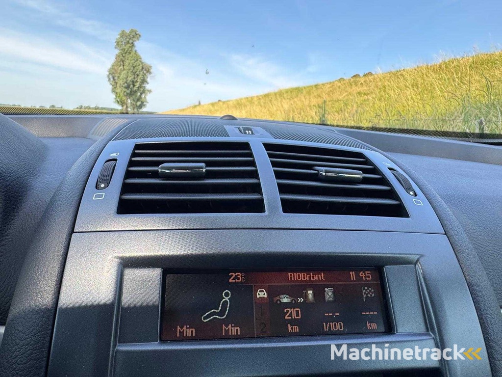 Peugeot 407 Coupe 2.2-16V Référence 95-SP-LS