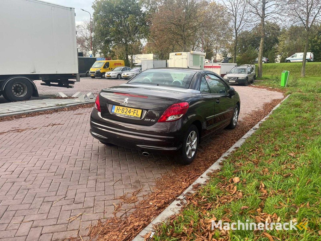 Peugeot 207 CC 1.6 VTi, H-824-FL