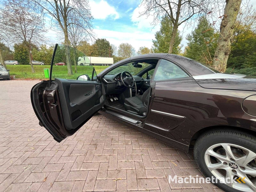 Peugeot 207 CC 1.6 VTi, H-824-FL