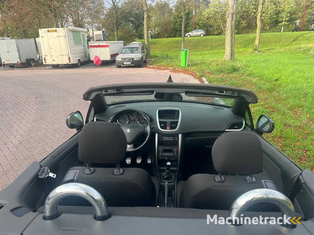 Peugeot 207 CC 1.6 VTi, H-824-FL