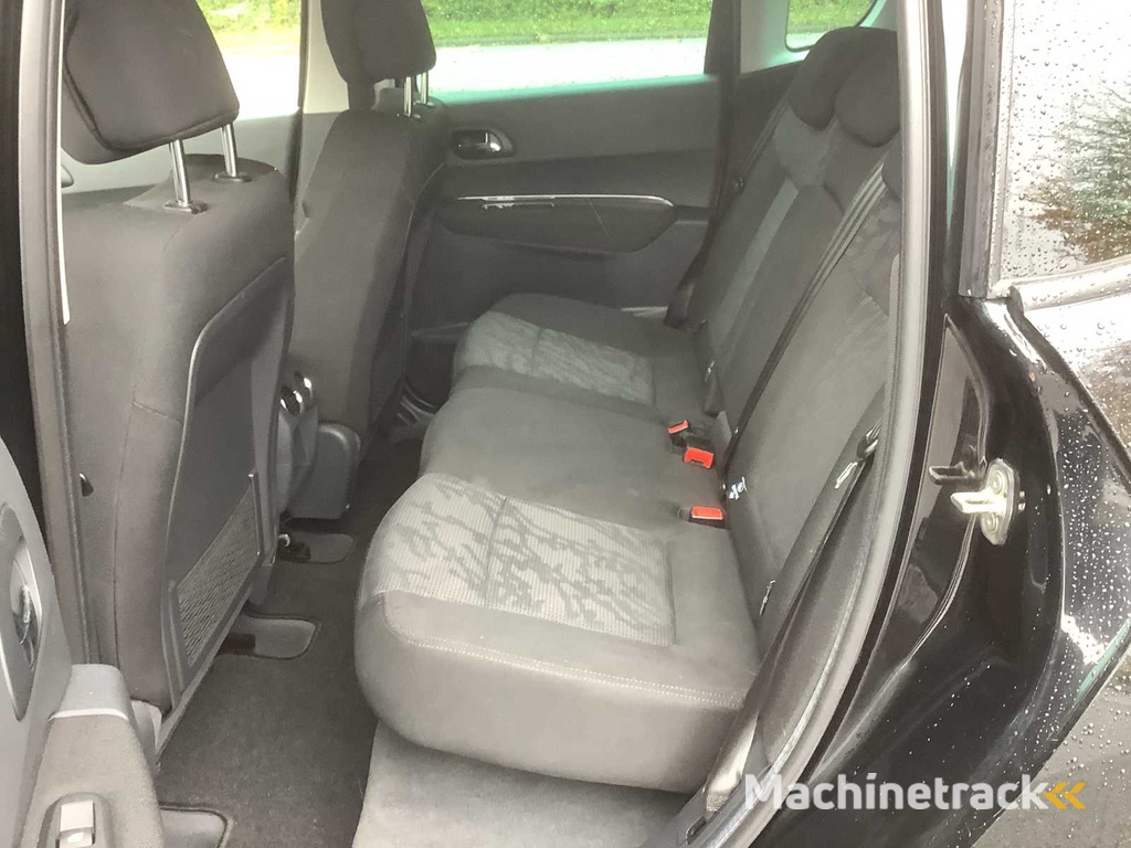 2010 Peugeot 3008 1.6 VTi ST PKW