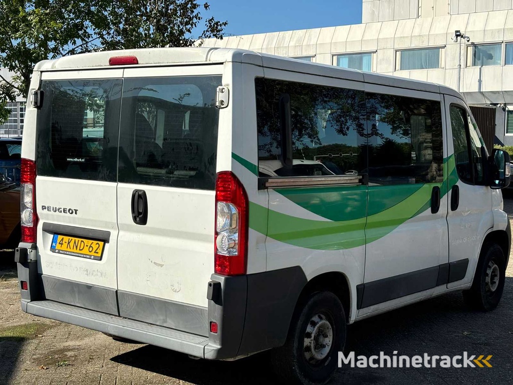 Peugeot Boxer 330 2.2 HDI L1H1 Premium; 4KND62