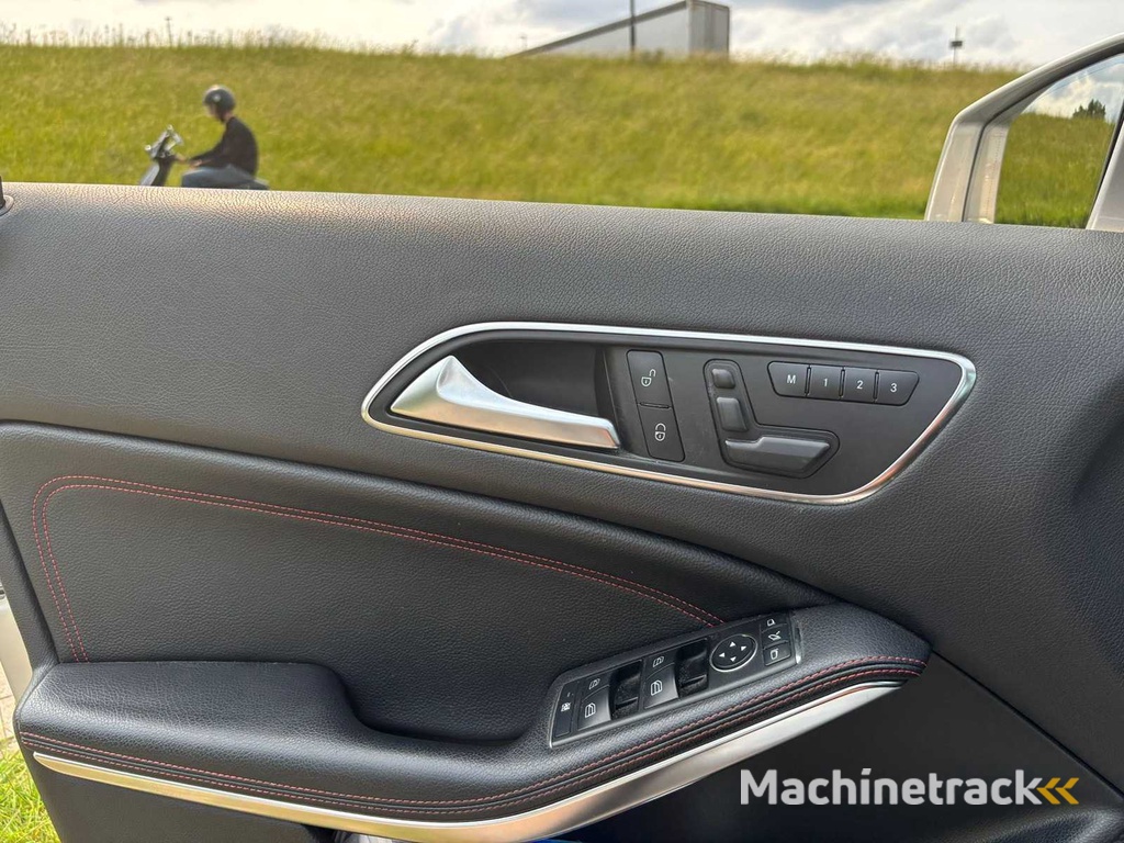 Mercedes-Benz A-klasse 200 CDI Ambition 2013 | 37-ZSR-7 i