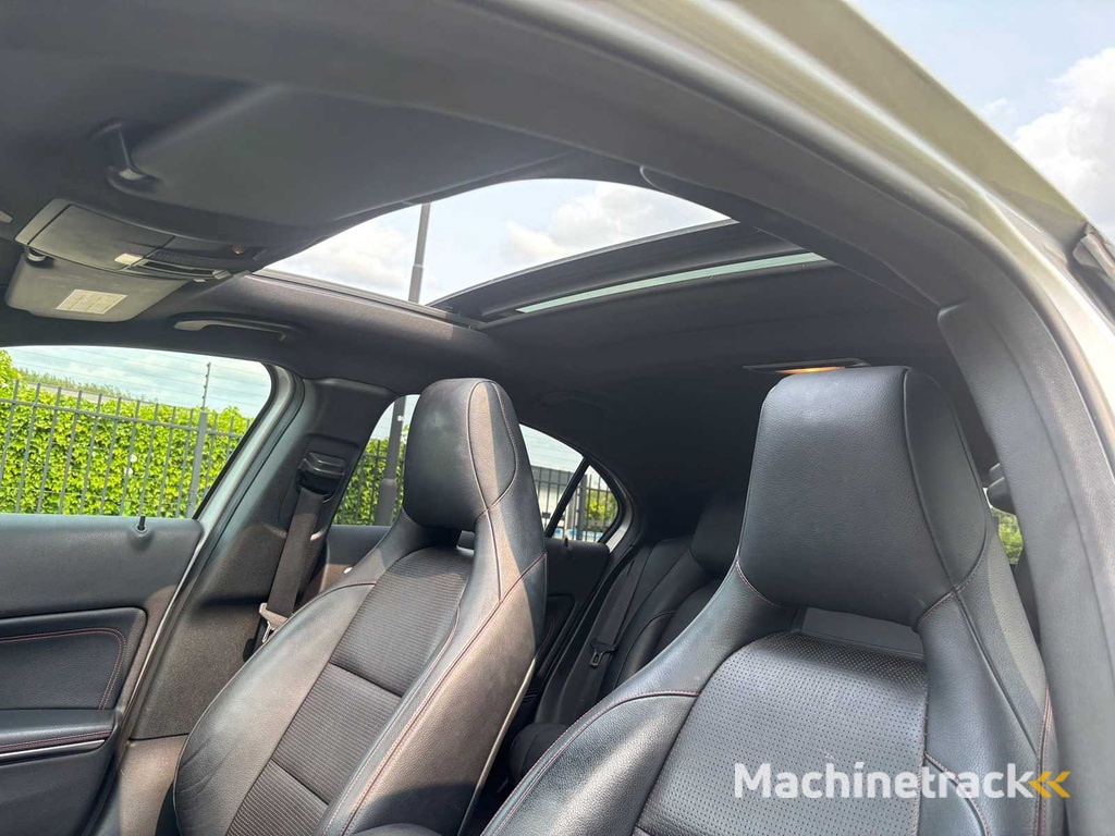 Mercedes-Benz A-klasse 200 CDI Ambition 2013 | 37-ZSR-7 i