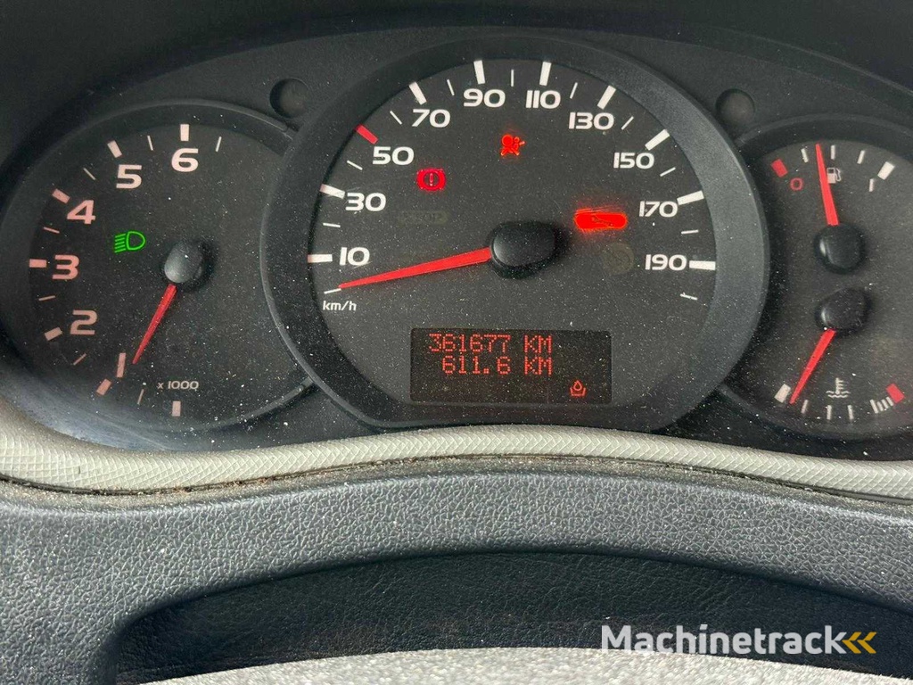 Renault Master T33 2.3 dCi L2H2 Générique DC, 9-VSV-18