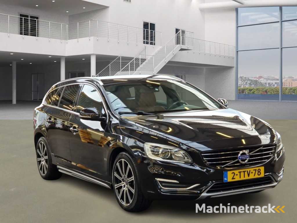 Volvo V60 2.4 D6 AWD Pl.i Summe. , 2-TTV-78