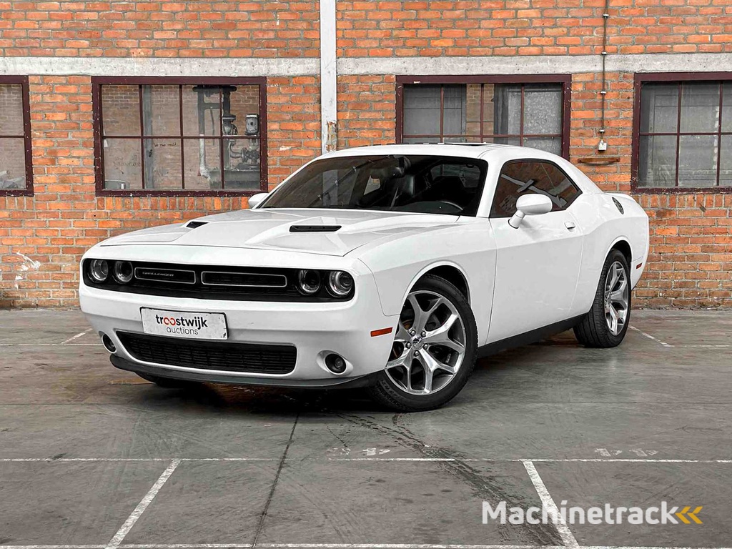 Dodge Challenger SXT PLUS 3.6 V6 305PS 2015