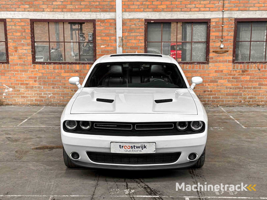 Dodge Challenger SXT PLUS 3.6 V6 305PS 2015