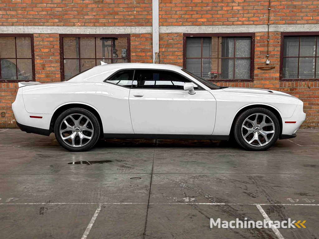 Dodge Challenger SXT PLUS 3.6 V6 305PS 2015