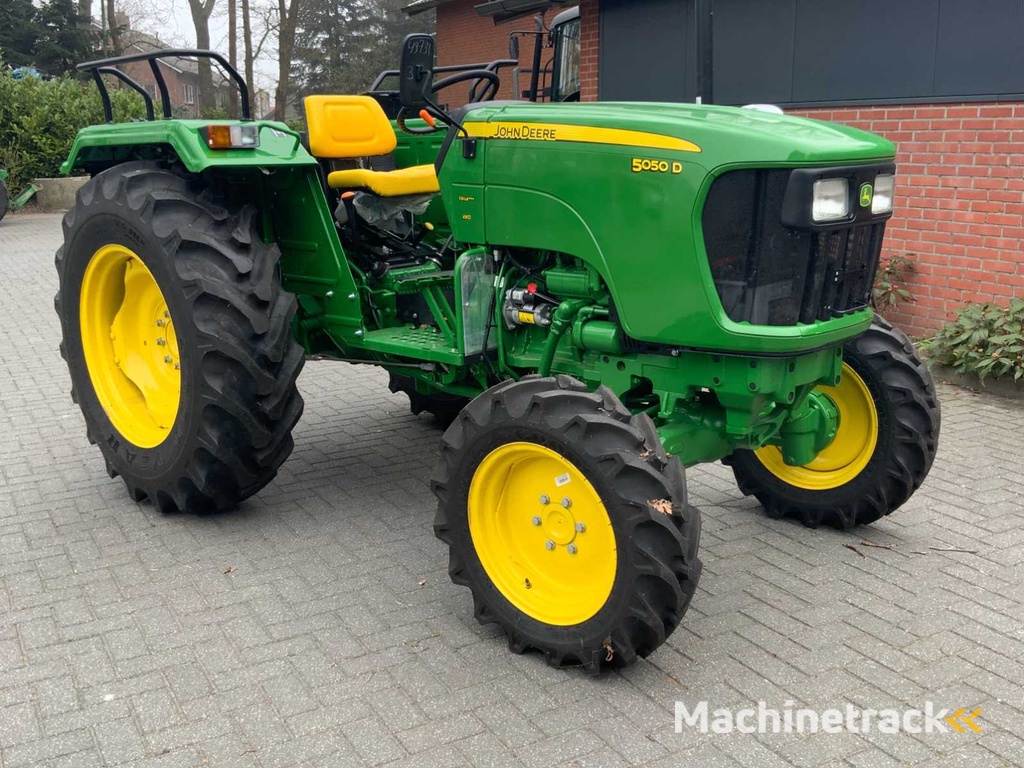 2022 John Deere 5050D Allradantrieb Traktor "unbenutzt"