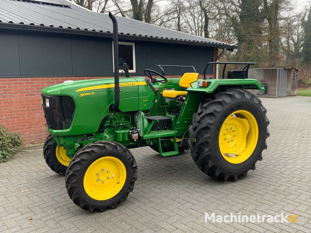 2022 John Deere 5050D Allradantrieb Traktor "unbenutzt"