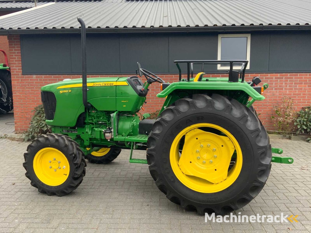 2022 John Deere 5050D Allradantrieb Traktor "unbenutzt"