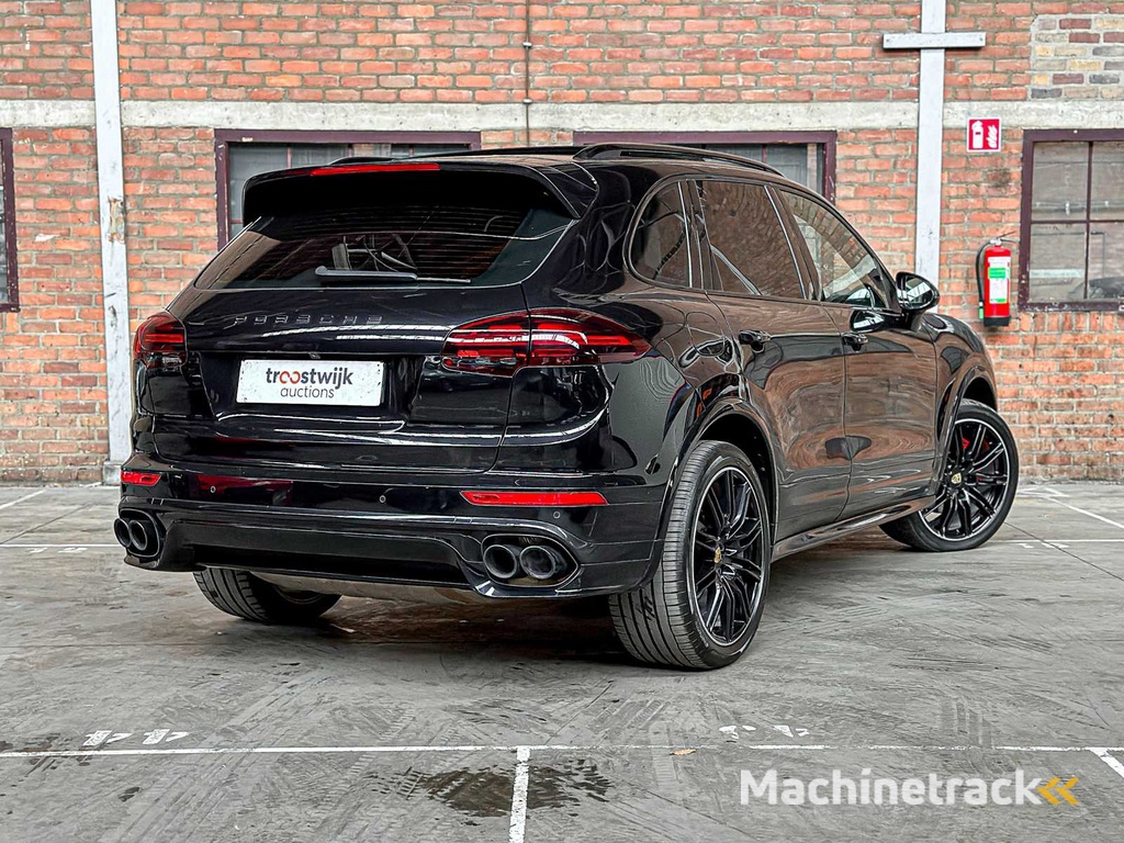 Porsche Cayenne S E-Hybrid 3.0 V6 416pk 2015, HB-194-D