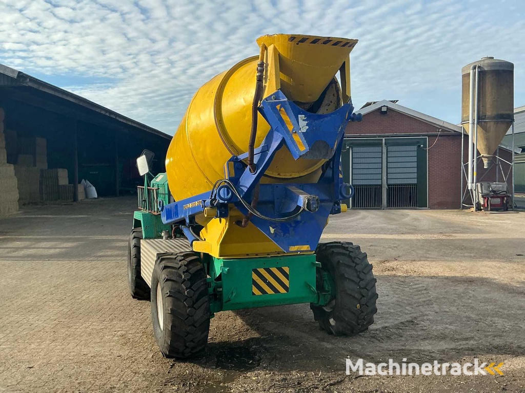 Merlo DBM 3000 betonmixer