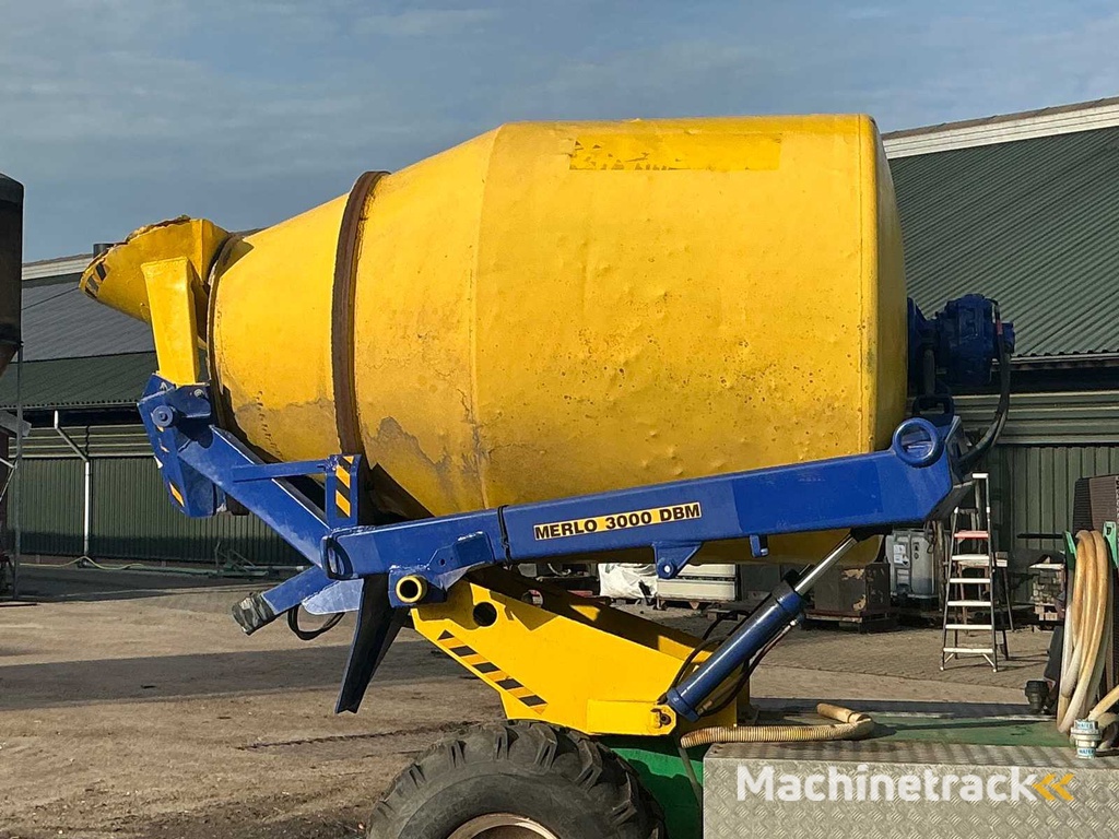 Merlo DBM 3000 betonmixer