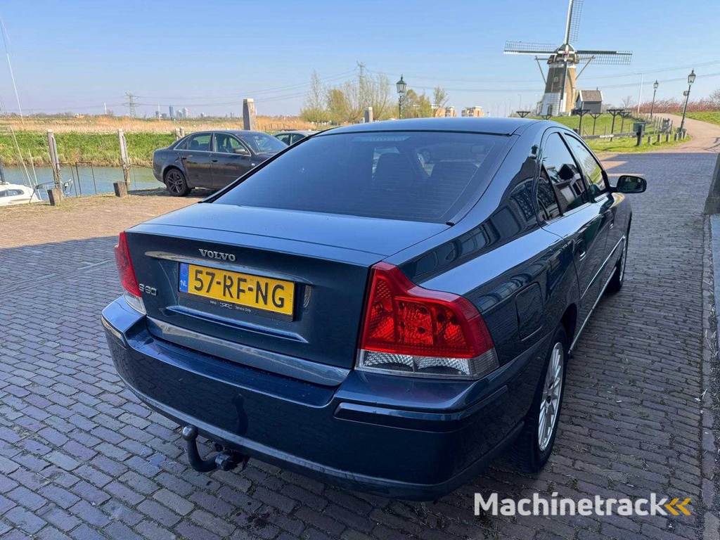 Volvo S60 2.4 Kinetic Automaat  57-RF-NG