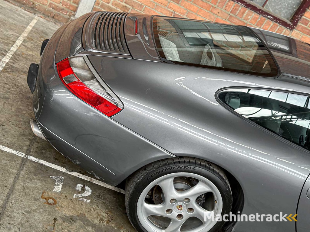 Porsche 911 996 Carrera Coupe 3.4 Handgeschakeld 300pk 2000 -Youngtimer-