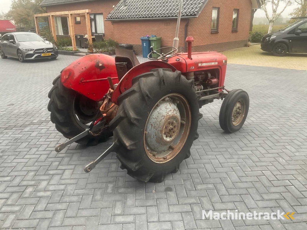 1962 Massey Ferguson 35 X Oldtimer tractor