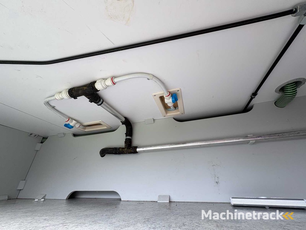 CHARISMA 940M CONCORDE Luxe camper