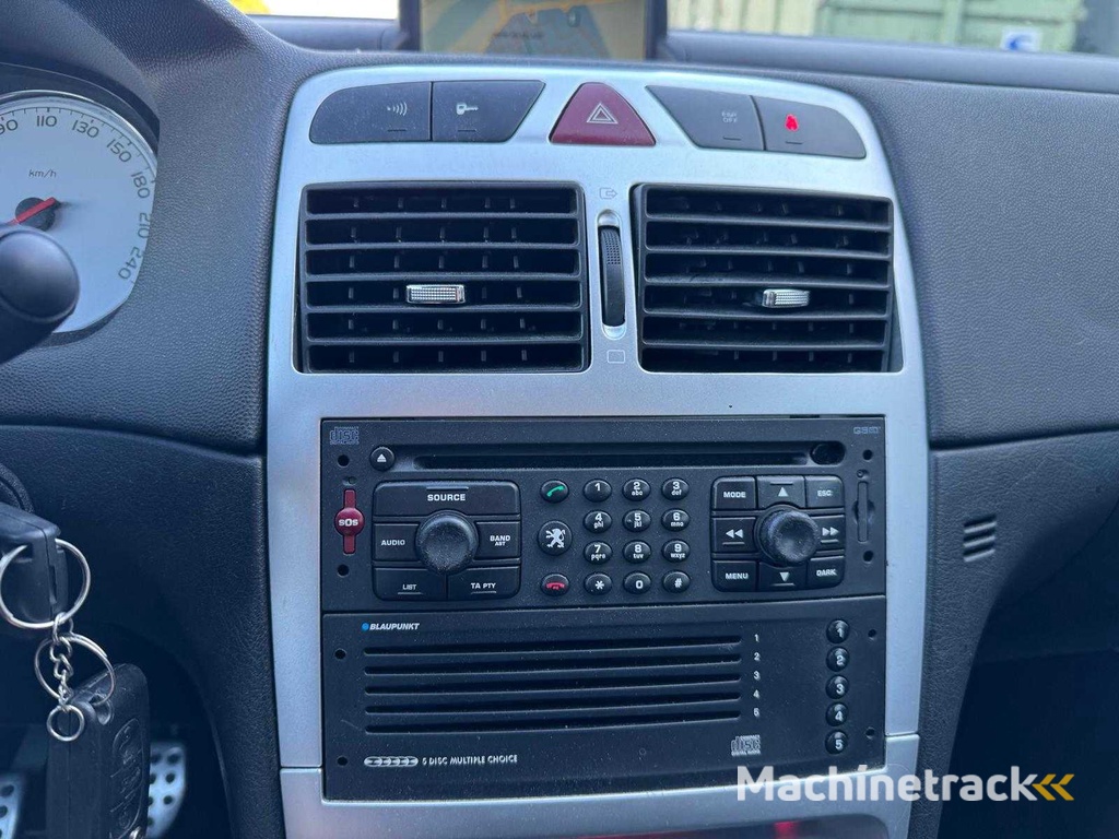 Peugeot  307 CC  2.0-16V 51-RV-FG