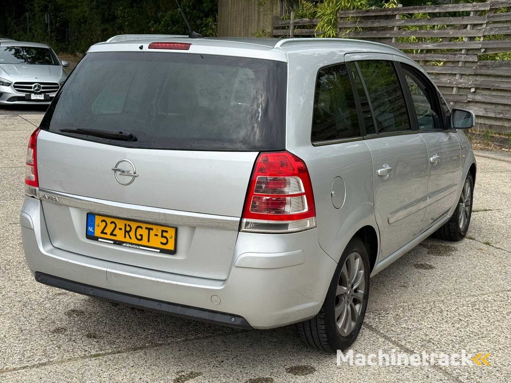 Opel Zafira 1.8 111 years Edition, 22-RGT-5