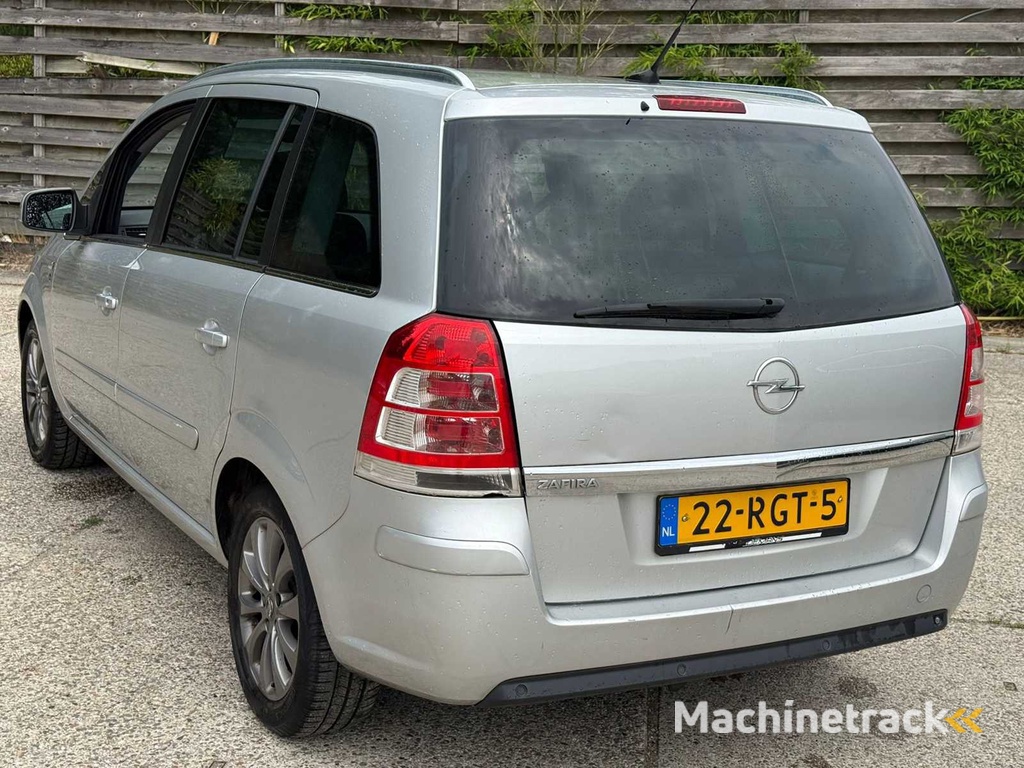 Opel Zafira 1.8 111 years Edition, 22-RGT-5