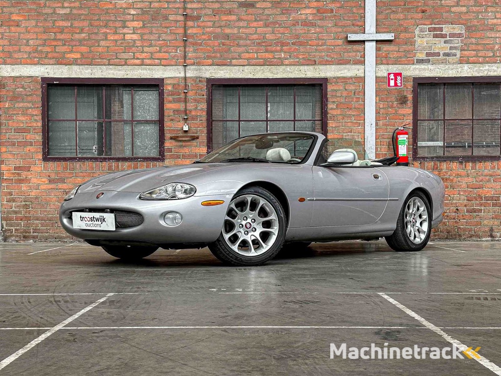 Jaguar XKR 4.0 V8 Convertible  363pk 2001 (LPG) , N-457-KK Youngtimer