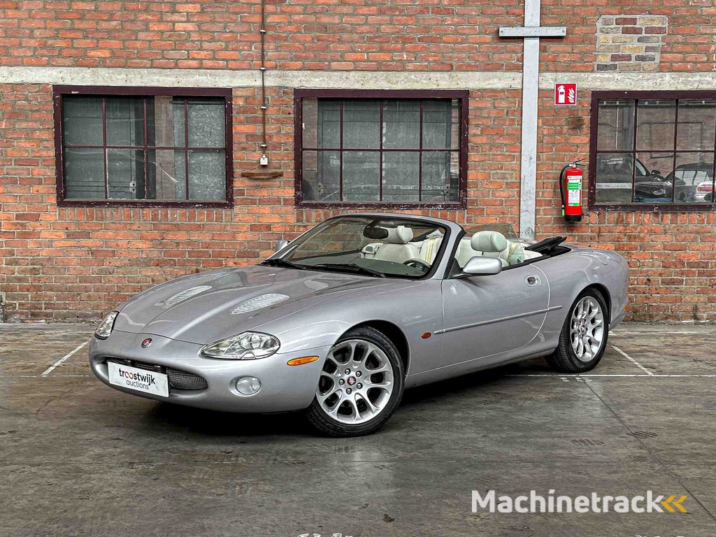 Jaguar XKR 4.0 V8 Convertible  363pk 2001 (LPG) , N-457-KK Youngtimer