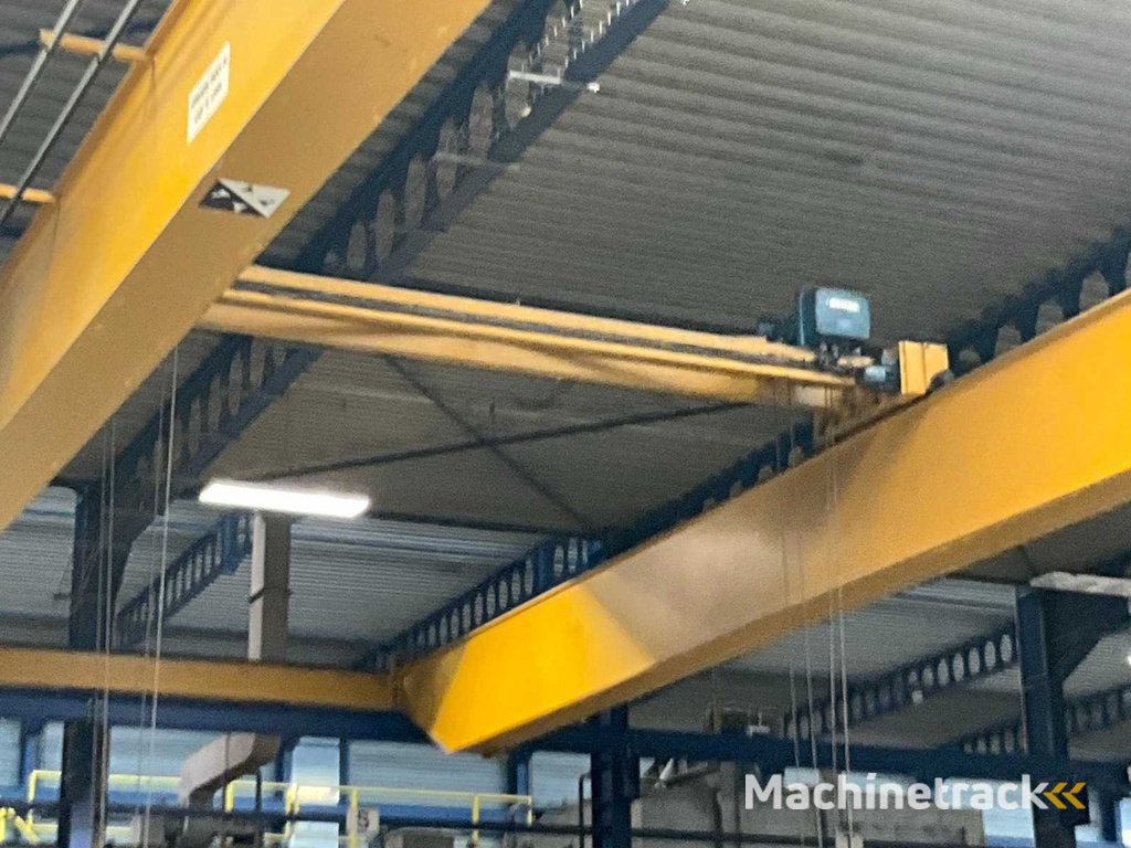Rolbrug/bovenloophalkraan DEMAG-JAMACH 2x 2,5 ton