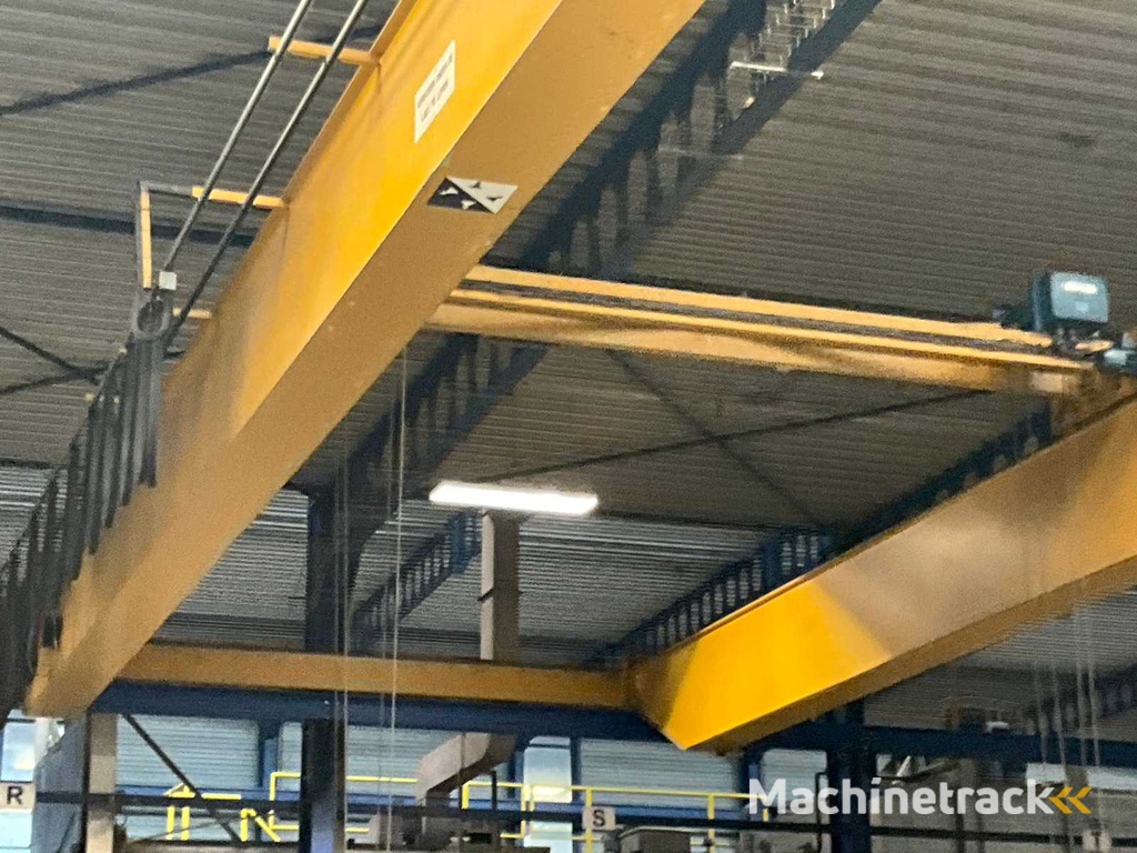 Rolbrug/bovenloophalkraan DEMAG-JAMACH 2x 2,5 ton