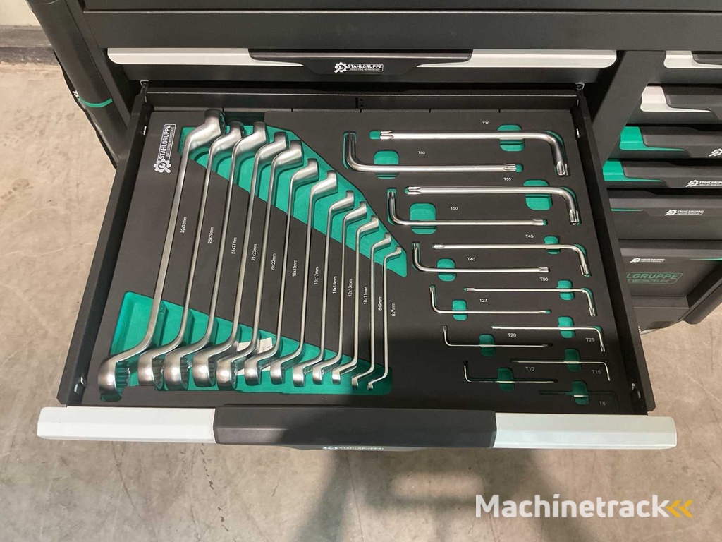 Stahlgruppe 13 laden met 294 pcs SG23 / NL181477240426 Werkbank