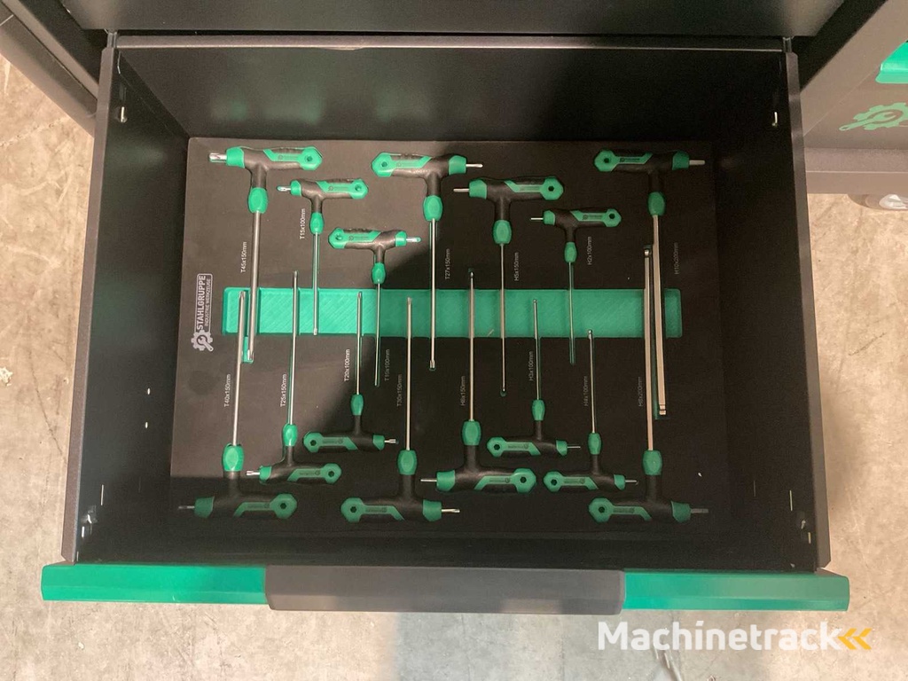 Stahlgruppe 13 laden met 294 pcs SG23 / NL181477240426 Werkbank