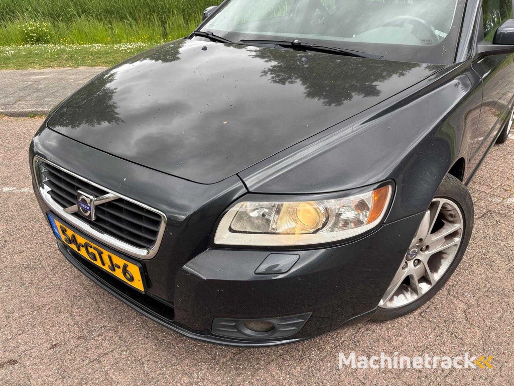 Volvo V50 1.8 Momentum, 54-GTJ-6