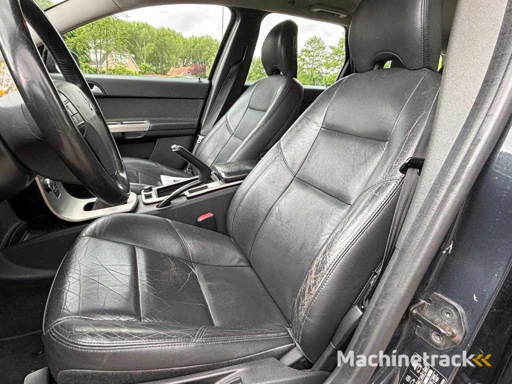 Volvo V50 1.8 Momentum, 54-GTJ-6