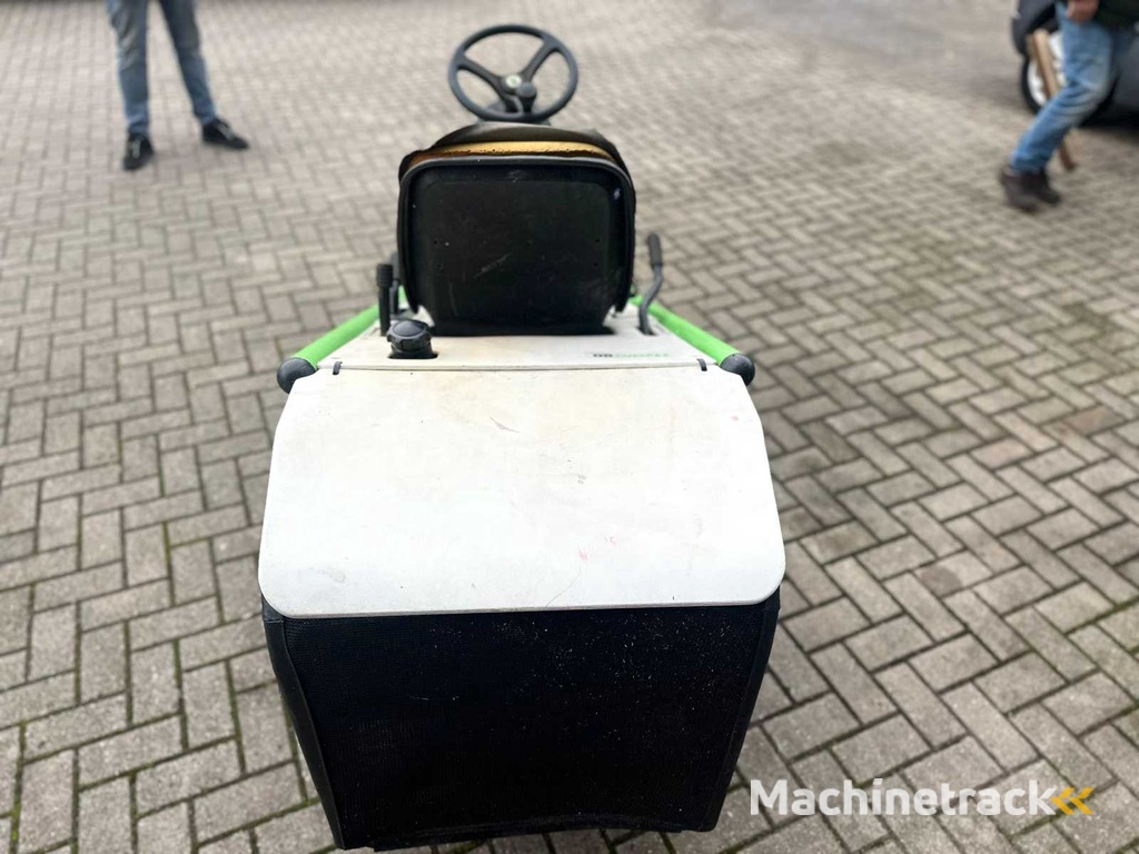 Etesia - Zitmaaier
