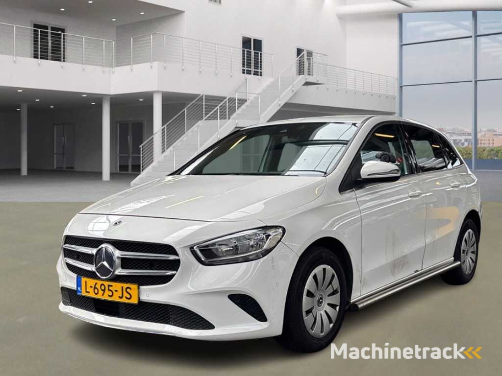 Mercedes-Benz B-klasse 200d , L-695-JS
