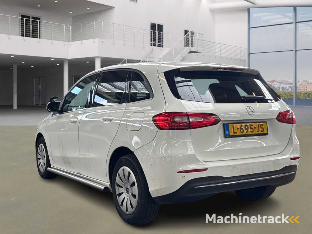 Mercedes-Benz B-klasse 200d , L-695-JS