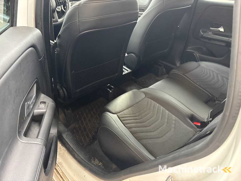 Mercedes-Benz B-klasse 200d , L-695-JS