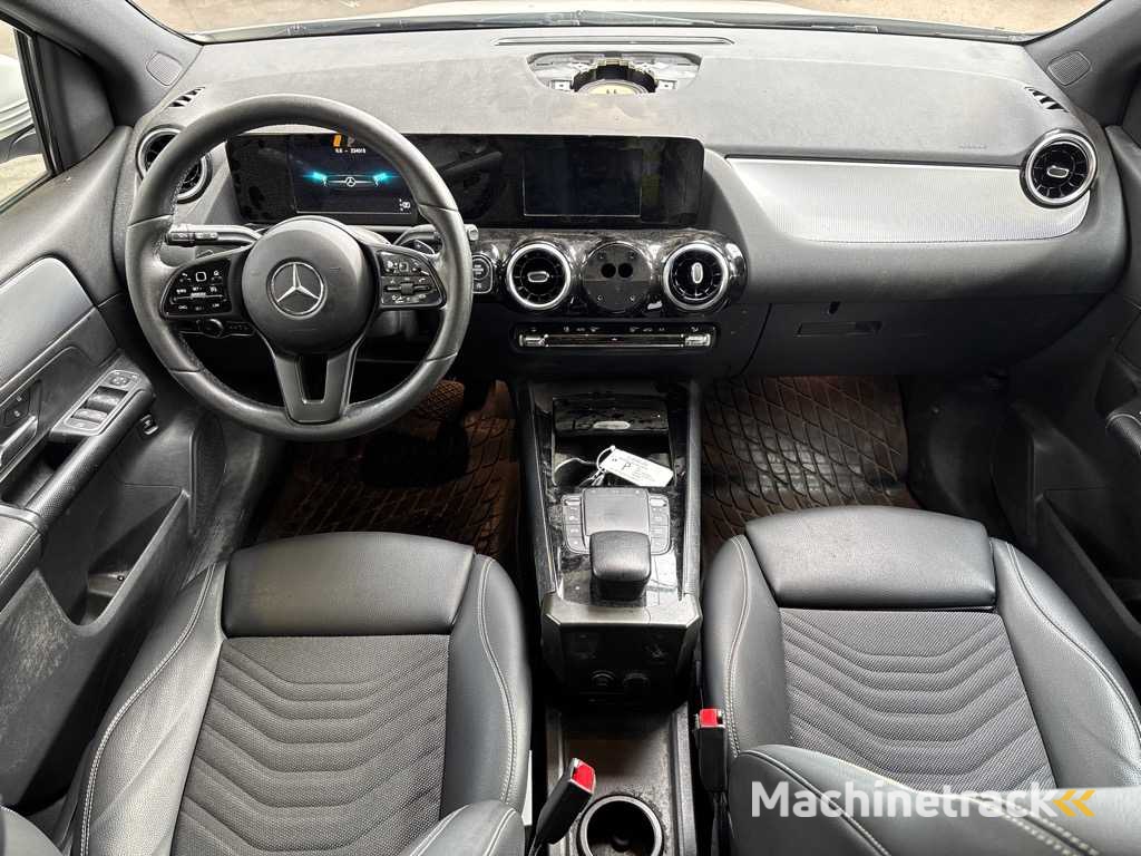 Mercedes-Benz B-klasse 200d , L-695-JS