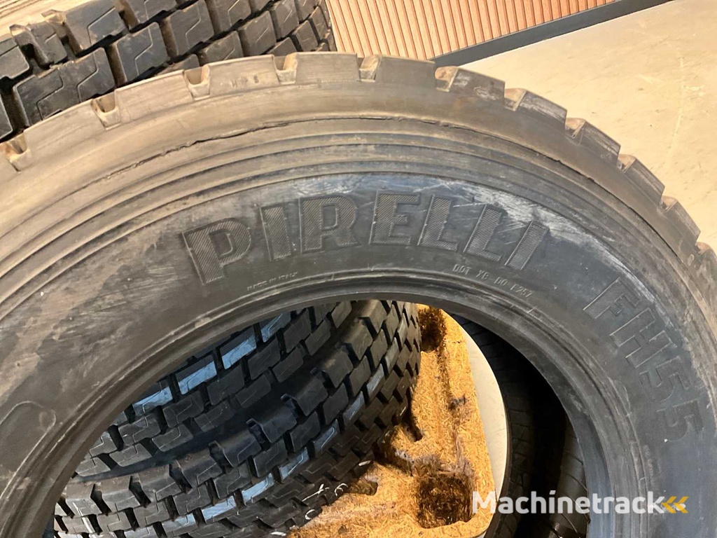 4x 315/60 R22.5 Pirelli Runderneuerter LKW-Reifen