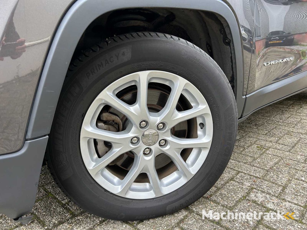 Jeep Cherokee 2.0 Longtitude; RD-144-V